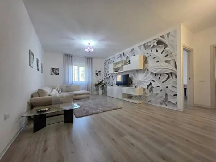 Appartamento trilocale in vendita in Via Egidio Checchi, Gallarate