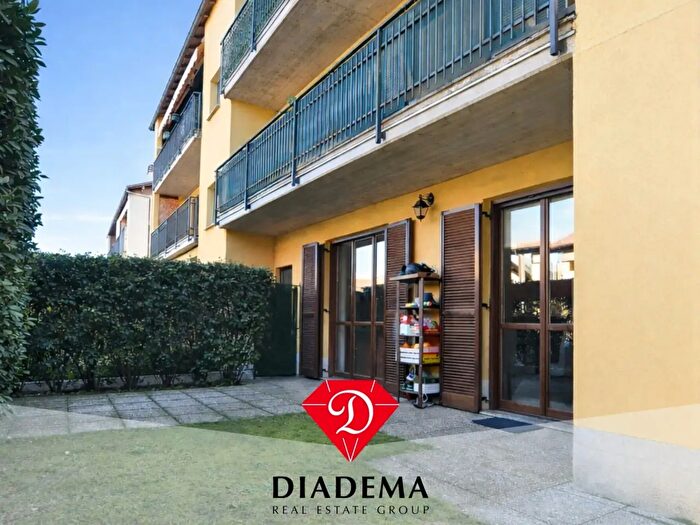 Appartamento quadrilocale in vendita in Via Gobetti, Cavaria Con Premezzo