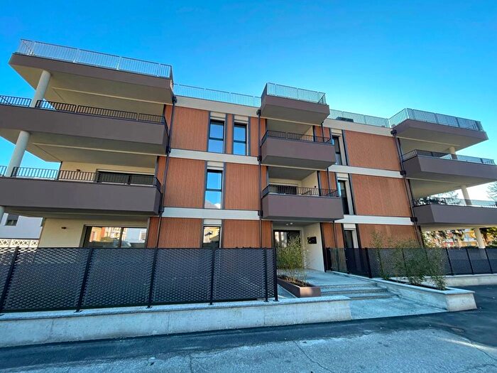 Appartamento quadrilocale in vendita in Via Zoppetti Domodossola, Domodossola