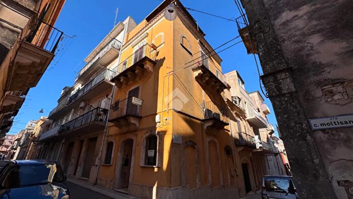 Casa con 5 locali in vendita in Via Carmelo Moltisanti, Ragusa