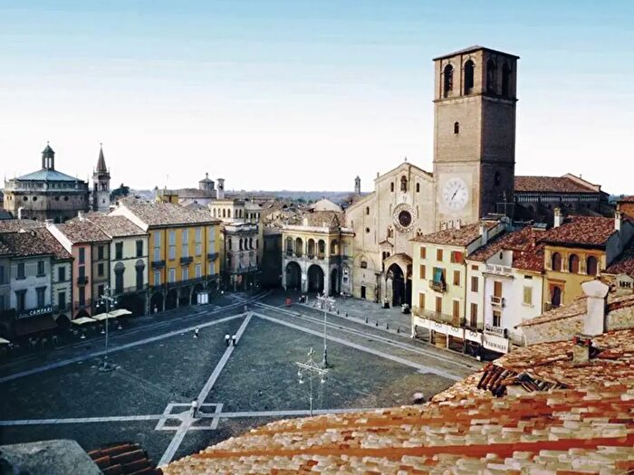 Appartamento trilocale in affitto in Lodi