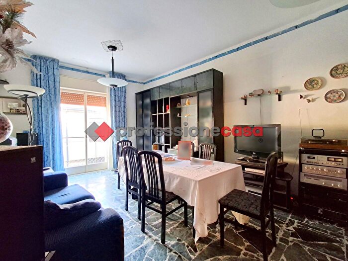 Appartamento quadrilocale in vendita in Via Giovanni Consoli, Camporotondo Etneo