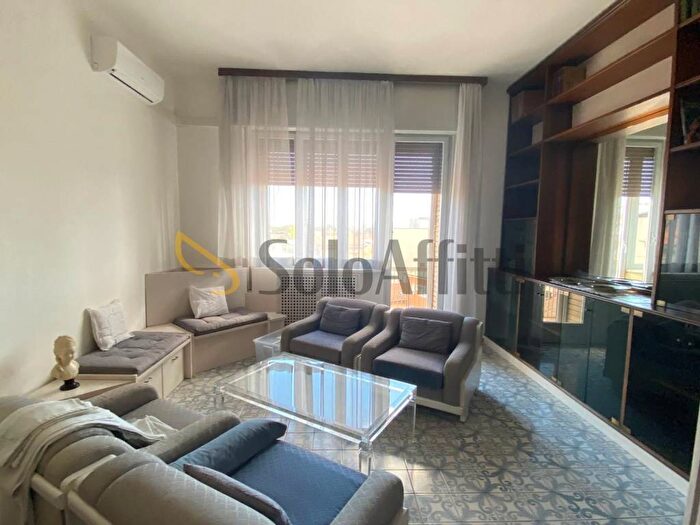 Appartamento quadrilocale in affitto in Piazza Luigi Ferrari, Centro Storico, Rimini