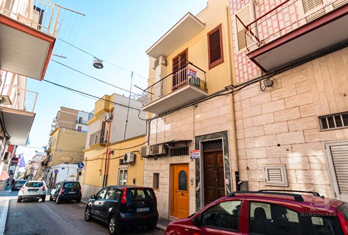 Appartamento bilocale in vendita in Via San Francesco a Manfredonia Zona Centro Scaloria, Manfredonia