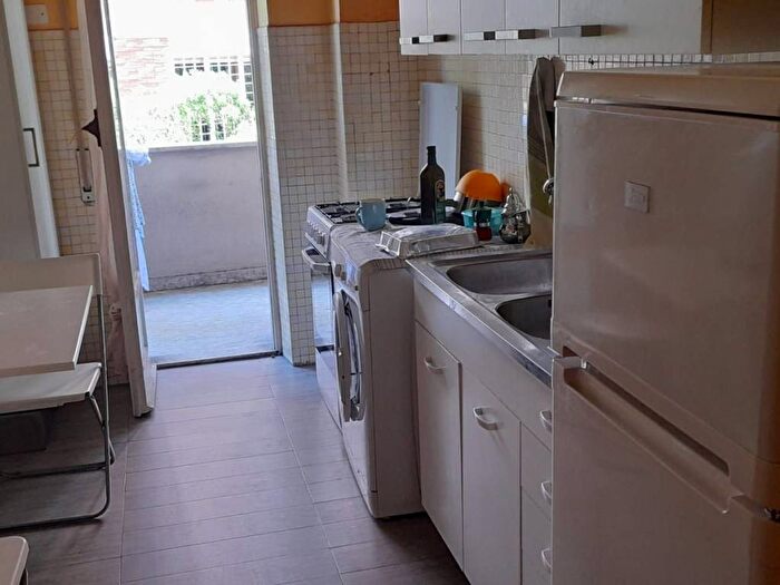 Appartamento trilocale in affitto in Via Alessandro Vessella, Africano Villa Chigi, Roma