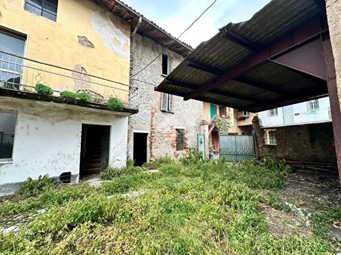 Casa quadrilocale in vendita in Via Dante Alighieri, Ciserano