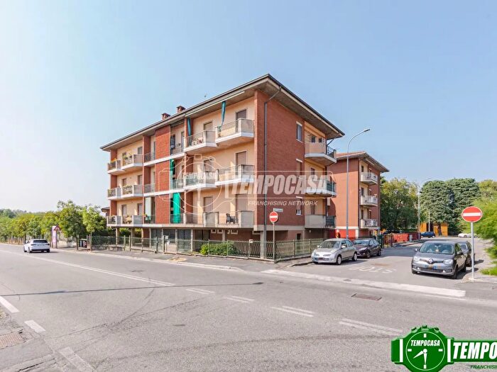 Appartamento trilocale in vendita in Via Solferino, Pavia