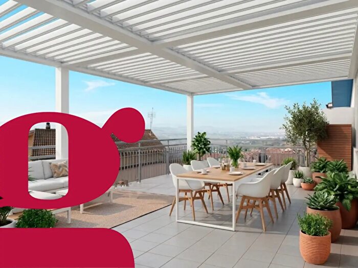 Appartamento con 8 locali in vendita in Via IV Novembre, Castelfidardo
