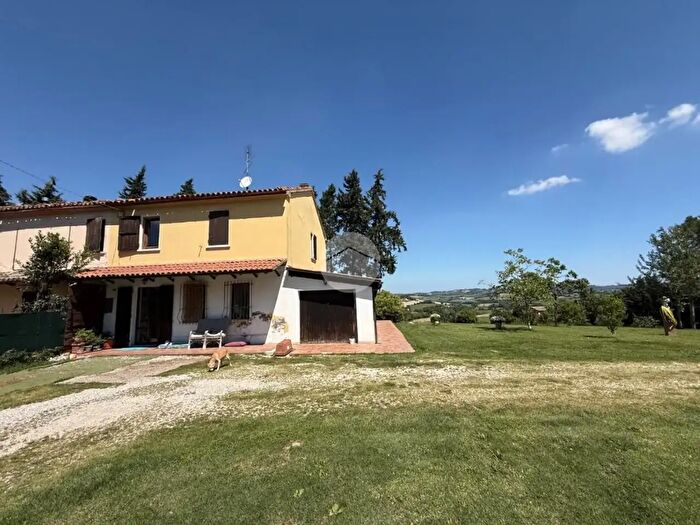 Casa quadrilocale in vendita in V Ciro Pavisa, Mombaroccio