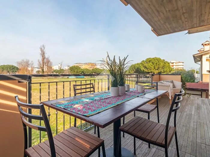 Appartamento quadrilocale in vendita in Via Longiano, Ravenna