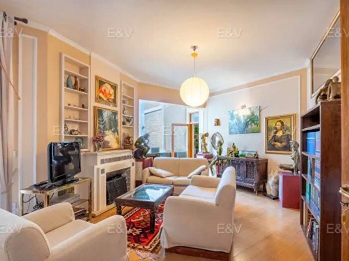 Appartamento con 6 locali in vendita in Via Settemb, Perugia