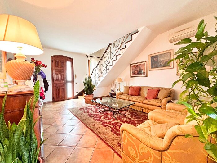 Casa quadrilocale in vendita in Empoli