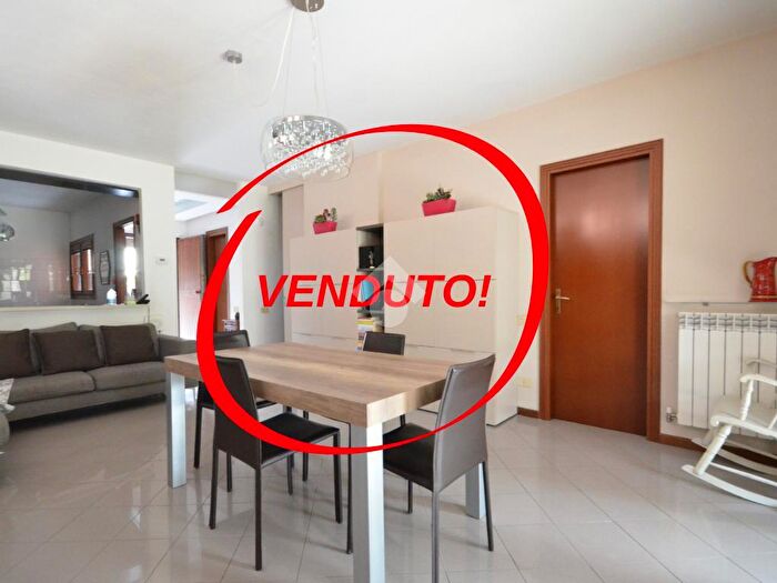 Casa quadrilocale in vendita in Via Natali, Roncadelle