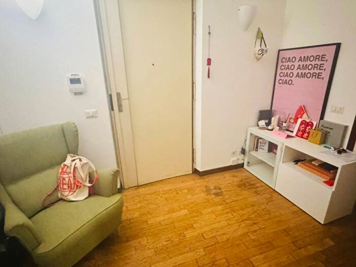 Appartamento trilocale in affitto in Via Tonale, Centrale, Milano