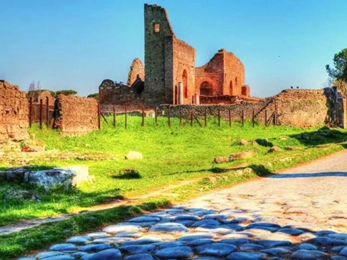 Casa con 6 locali in vendita in Via Ardeatina, Roma