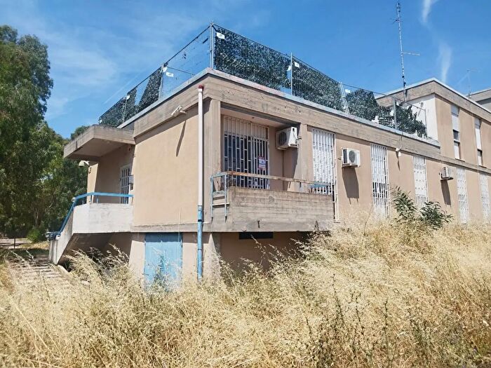 Appartamento trilocale in vendita in Via Latorre, Taranto