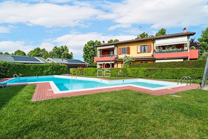 Appartamento trilocale in vendita in Viale Venezia, Desenzano Del Garda