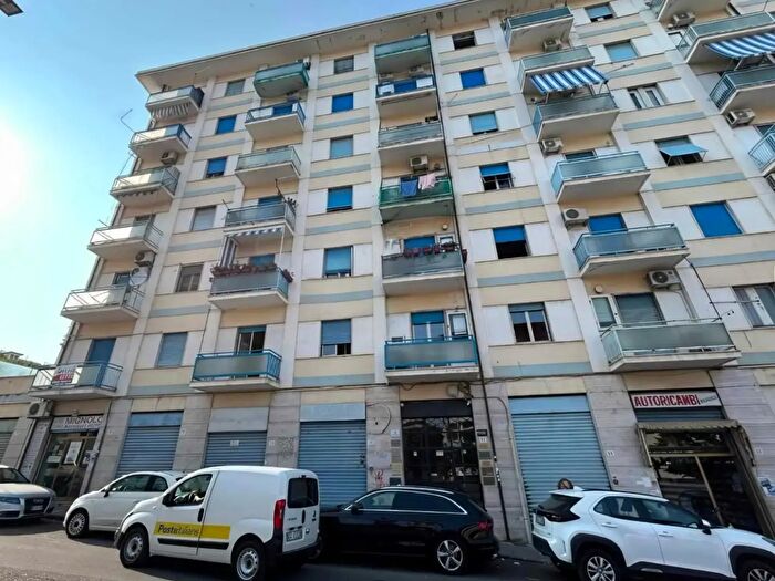 Appartamento trilocale in vendita in Piazza Fausto E Luigi Gullo Snc, Cosenza