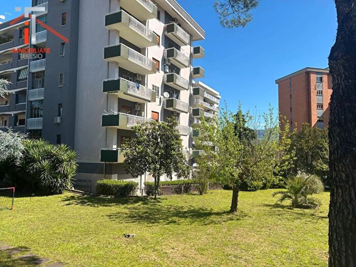 Appartamento con 5 locali in vendita in Va Crati, Rende