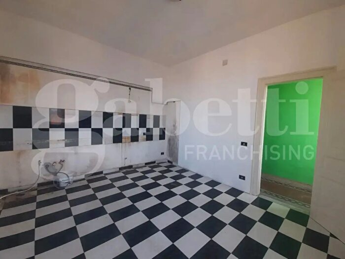 Appartamento con 5 locali in vendita in Via Diaz, Siracusa