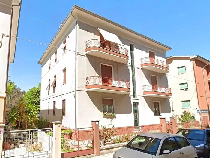 Appartamento trilocale in vendita in Via Repubblica, Chiaravalle