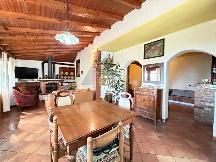 Casa con 5 locali in vendita in Strada Suseneo Inferiore, Sanremo