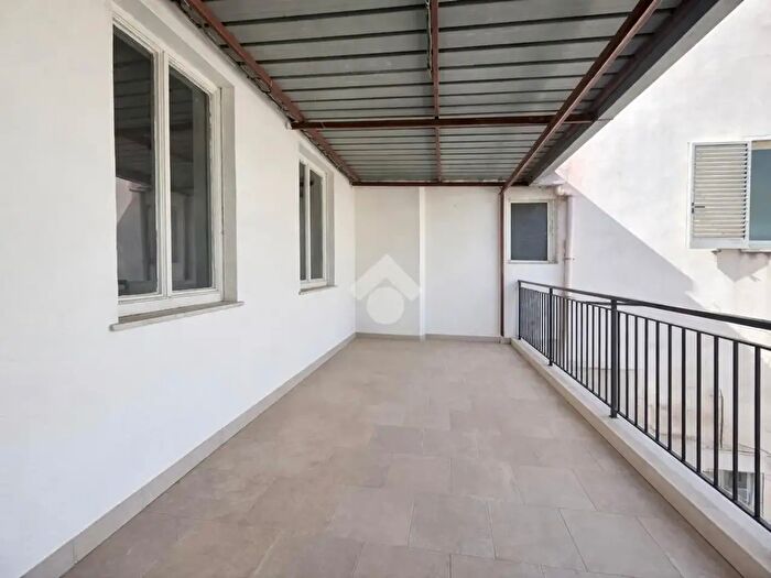 Appartamento trilocale in vendita in Via San Sperato Traversa Privata Canale, Reggio di Calabria