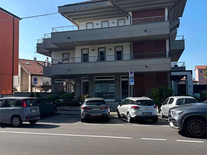 Appartamento trilocale in vendita in via milano, Centro, Paullo