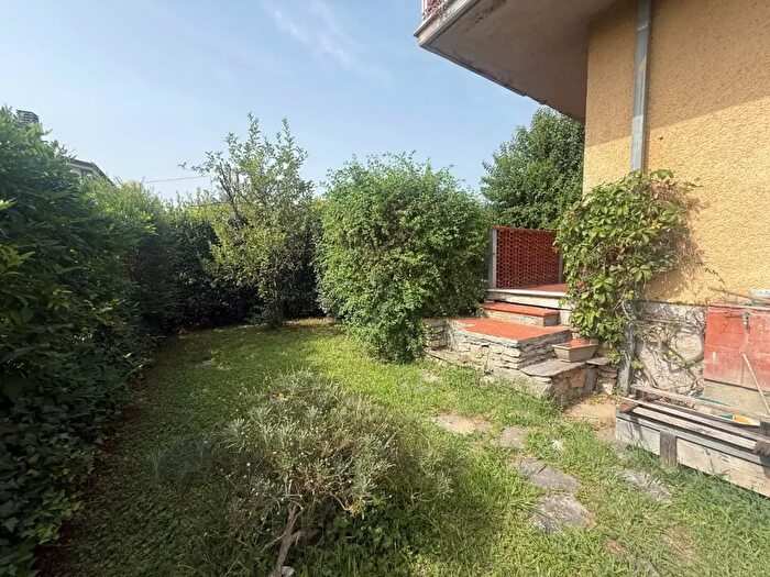 Appartamento trilocale in vendita in Pratta, Massa
