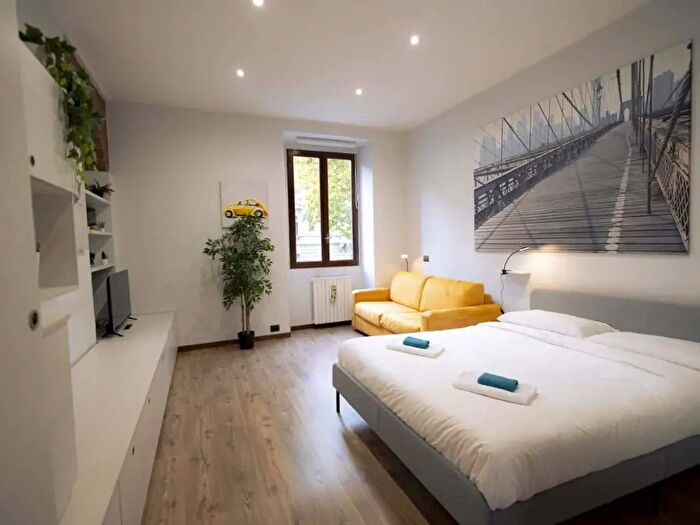 Appartamento monolocale in affitto in Viale Premuda, Milano