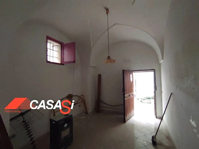 Casa trilocale in vendita in Via San Vincenzo, Uggiano La Chiesa