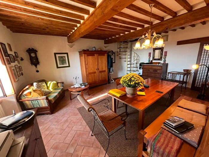 Appartamento quadrilocale in vendita in Casale Marittimo