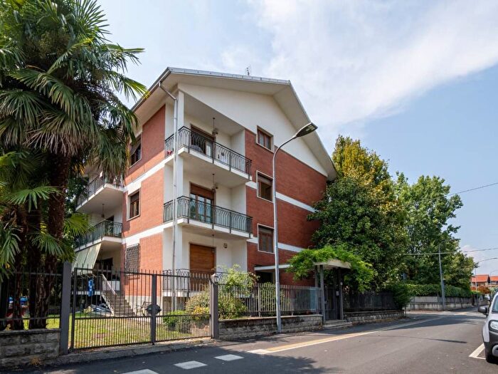 Appartamento con 5 locali in affitto in Via Silvio Pellico, Centro, Ciriè