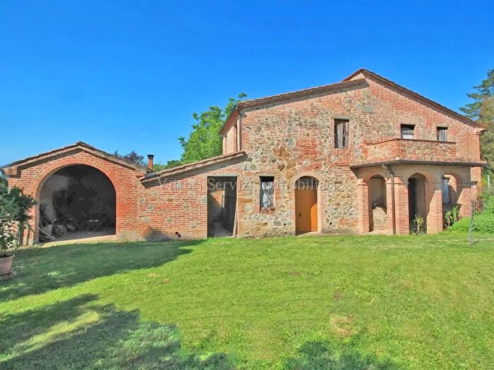 Casa con 5 locali in vendita in Via del Capannone, Torrita Di Siena