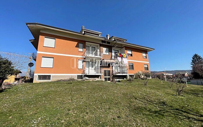 Appartamento con 7 locali in vendita in Via Belvedere, Aglie