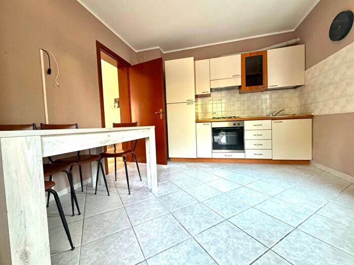 Appartamento bilocale in affitto in Via Carnarolo, Entroterra, Desenzano del Garda