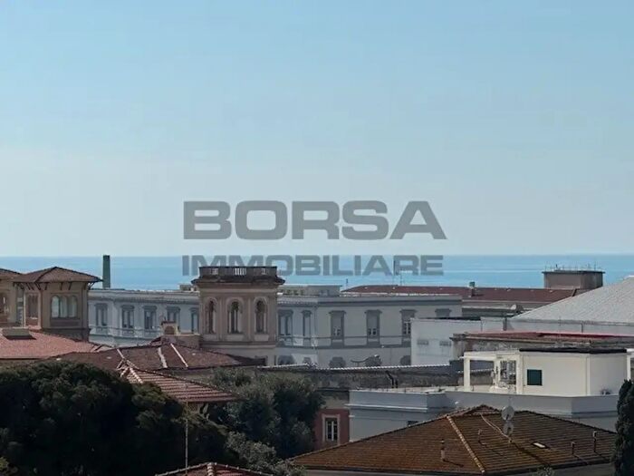 Appartamento quadrilocale in vendita in Via Goito, Livorno