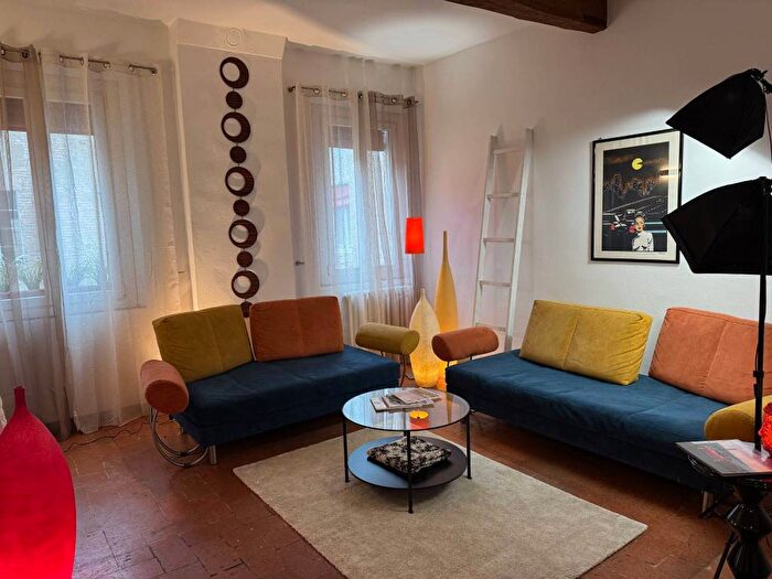 Appartamento con 5 locali in affitto in Via Cardinale Giovanni Gerolamo Morone, Centro Storico, Modena