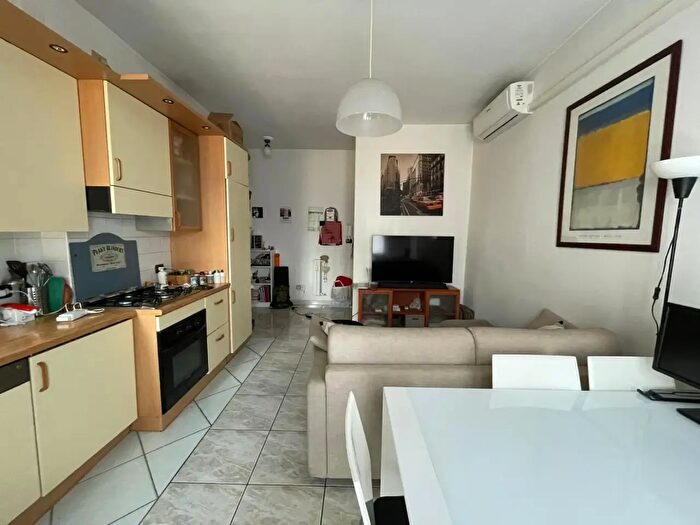 Appartamento bilocale in affitto in Via Vittorio Bottego, Milano