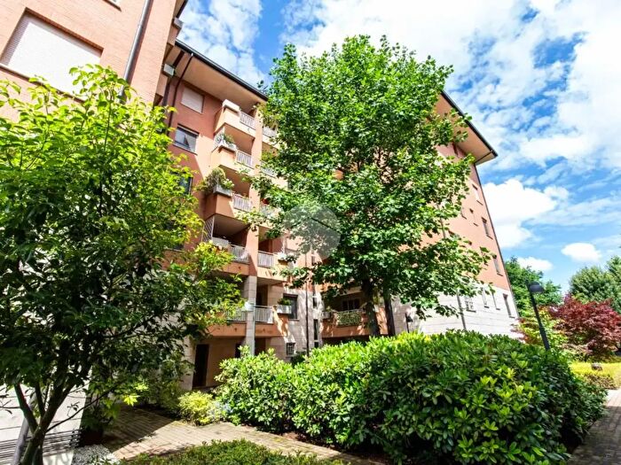 Appartamento trilocale in vendita in Via Villoresi, Settimo Milanese