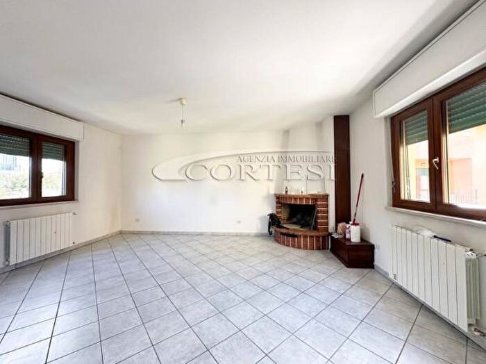 Appartamento con 6 locali in vendita in Via delle Magnolie, Citta Di Castello