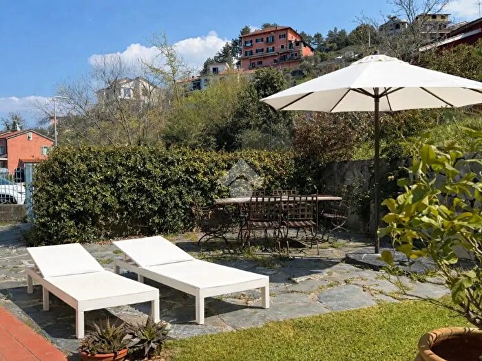 Casa quadrilocale in vendita in Via Valle, Vezzano Ligure