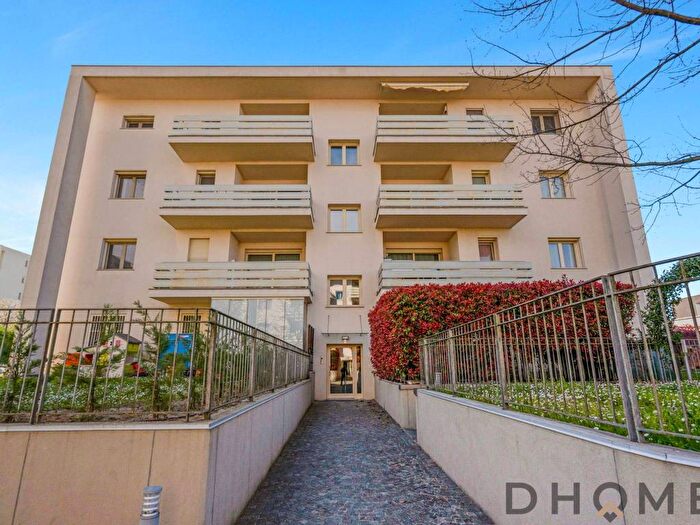 Appartamento bilocale in affitto in Via Alessandro Litta Modignani D Milano MI Italia, Comasina, Milano