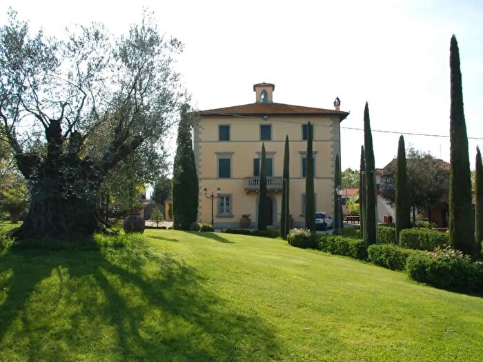 Casa con 16 locali in vendita in Galleno Pi, Castelfranco Di Sotto