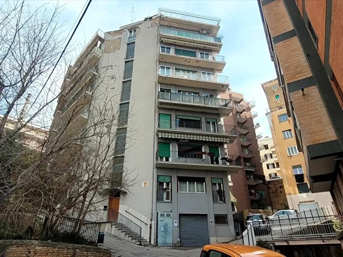 Appartamento trilocale in vendita in Via Livio Parladore, Chieti