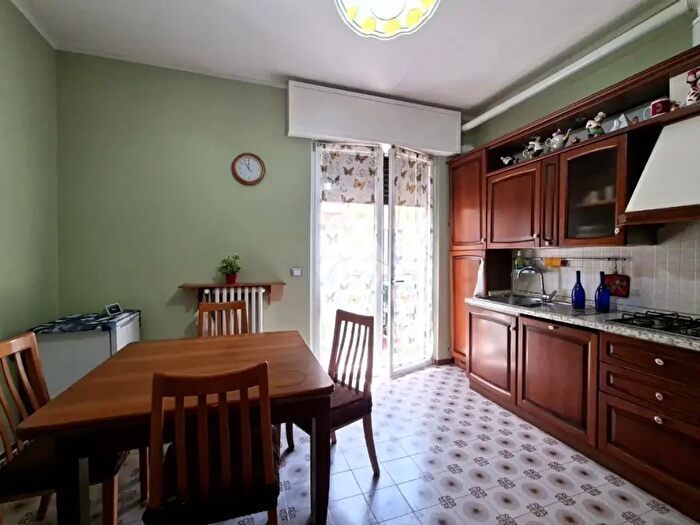 Appartamento trilocale in vendita in Via Magenta, Sedriano