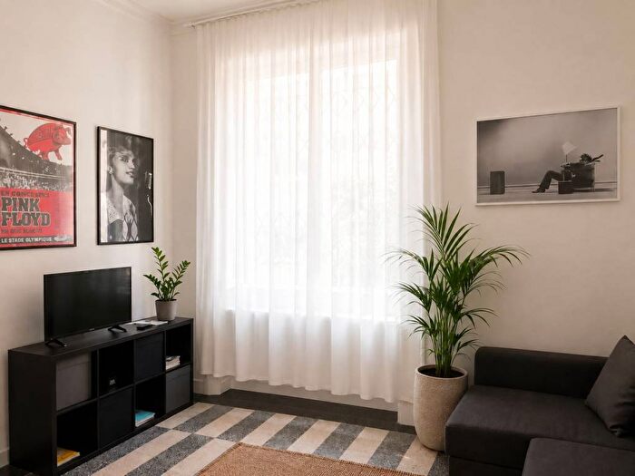 Appartamento trilocale in affitto in Via Pellegrino Strobel, Città Studi, Milano