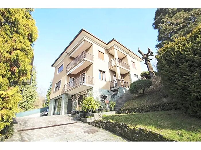 Casa trilocale in vendita in Castiglione Olona