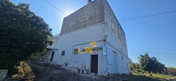 Casa con 16 locali in vendita in Contrada Cristo Re, Monopoli