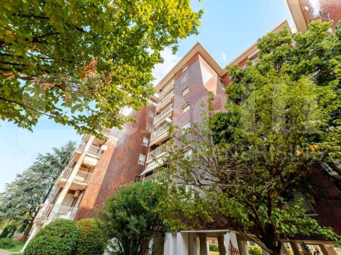 Appartamento quadrilocale in vendita in Via Rucellai, Milano